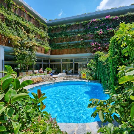Sitia Beach City Resort & Spa Esterno foto The hotel's pool