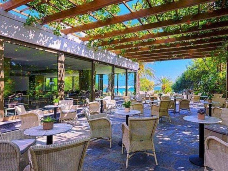 Sitia Beach City Resort & Spa Esterno foto The restaurant at the hotel