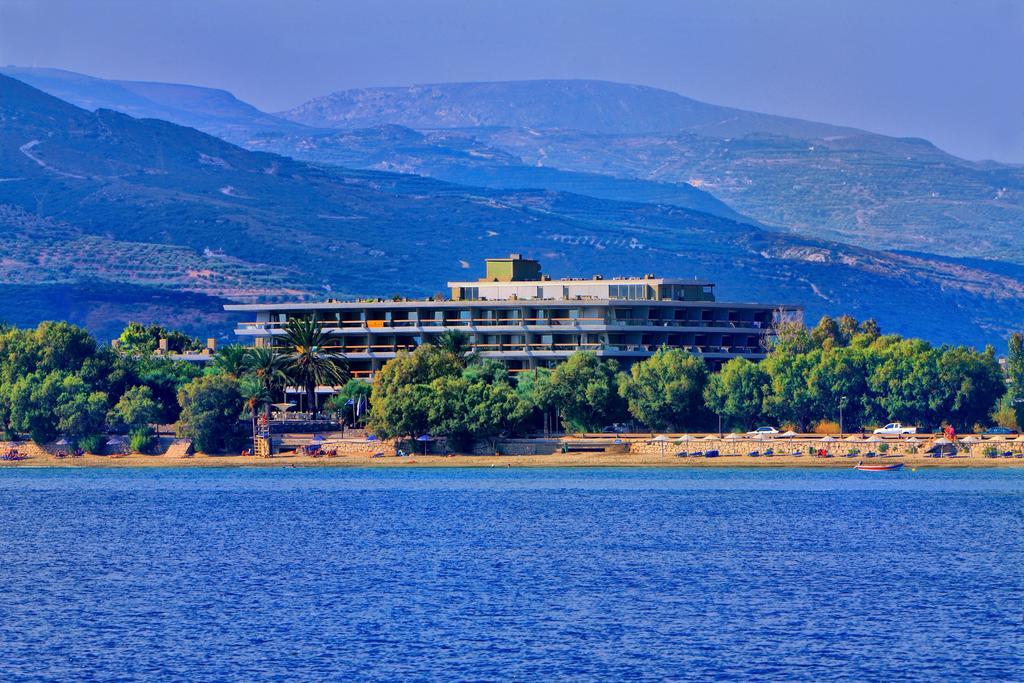 Sitia Beach City Resort & Spa Esterno foto The hotel from the sea