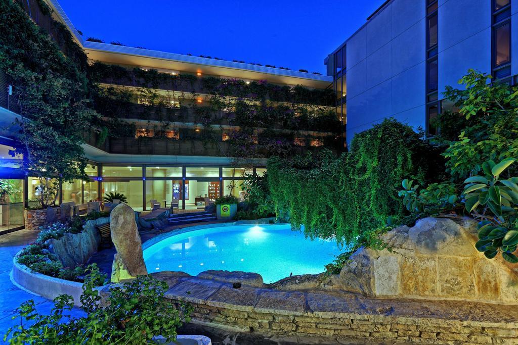 Sitia Beach City Resort & Spa Esterno foto The pool at the hotel